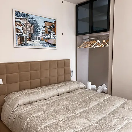 Sunrise Apartament's Apartment *