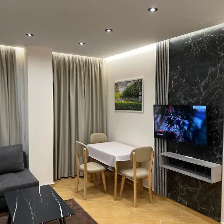 Sunrise Apartament's * 티라나
